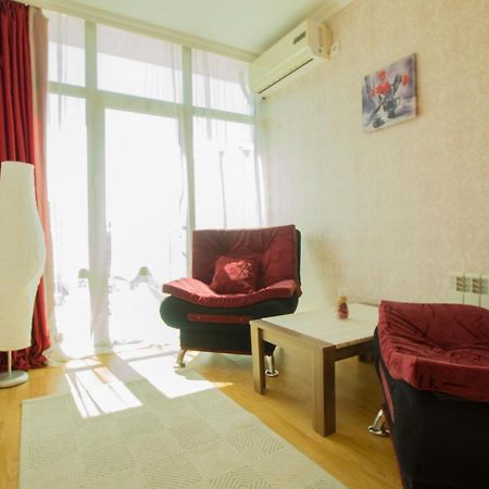 Chill Out Hotel Tskaltubo Luaran gambar